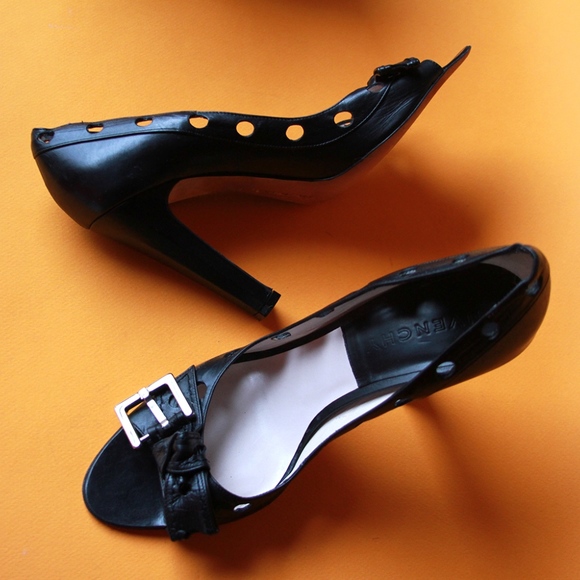GIVENCHY Peep Toe Stiletto Pumps - Picture 5 of 7